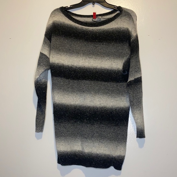 Striped/ombre sweater - Picture 1 of 1